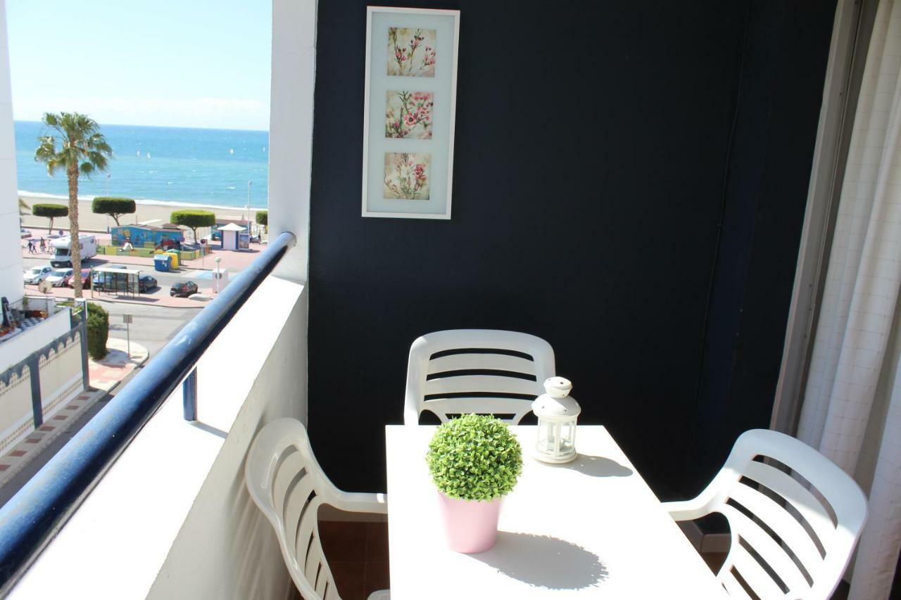 Playa Viginia Apartment Malaga Bagian luar foto